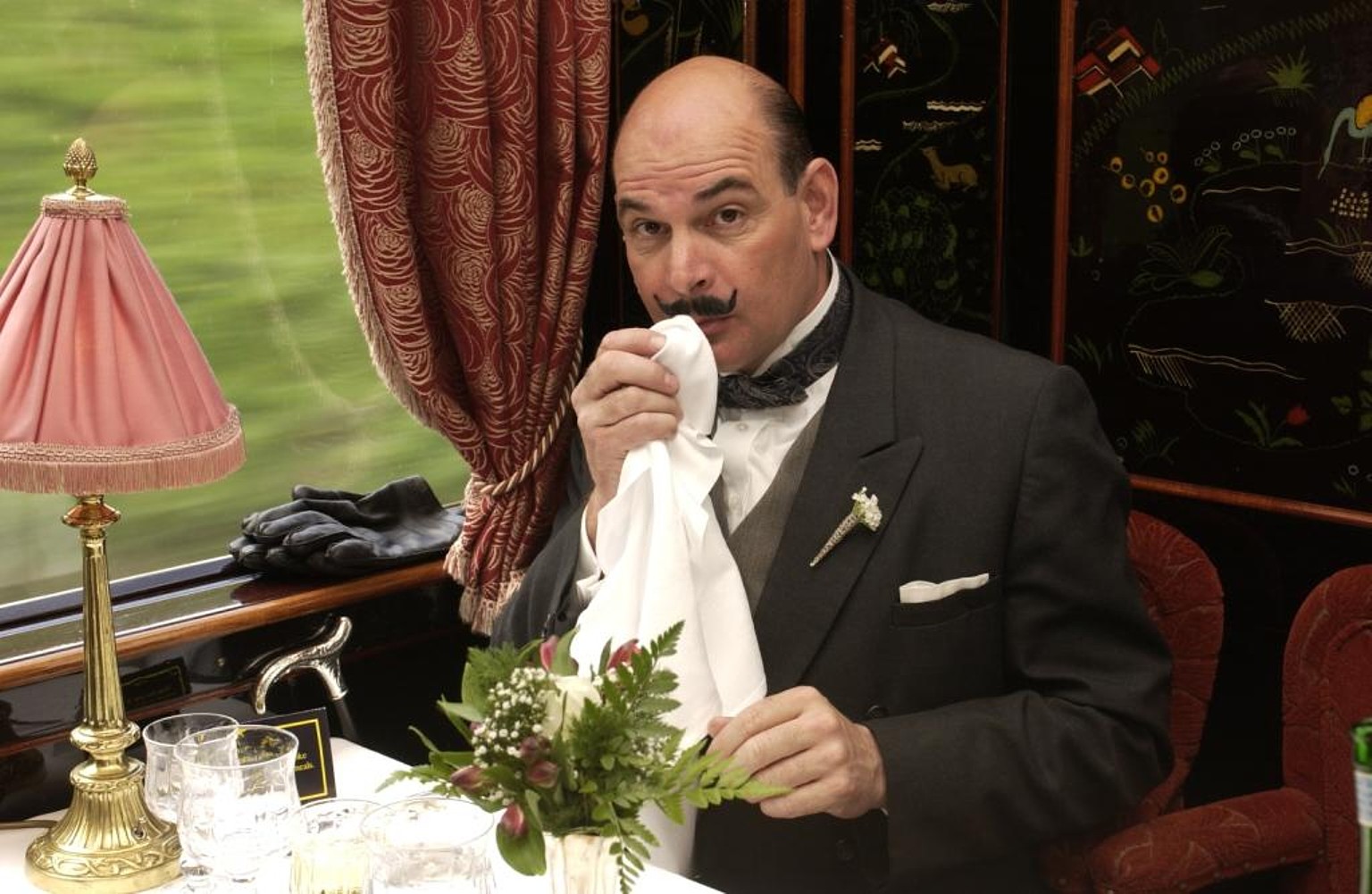 Poirot_Look_alike_for_hire