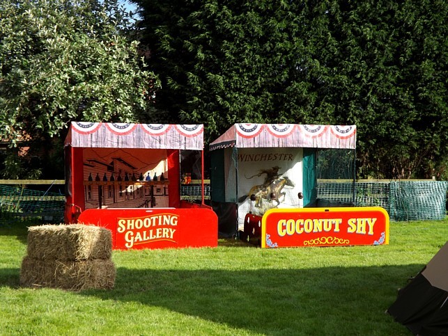 Wild-West-Side-Stalls